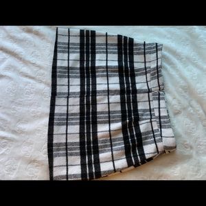 Short black and white plaid skirts